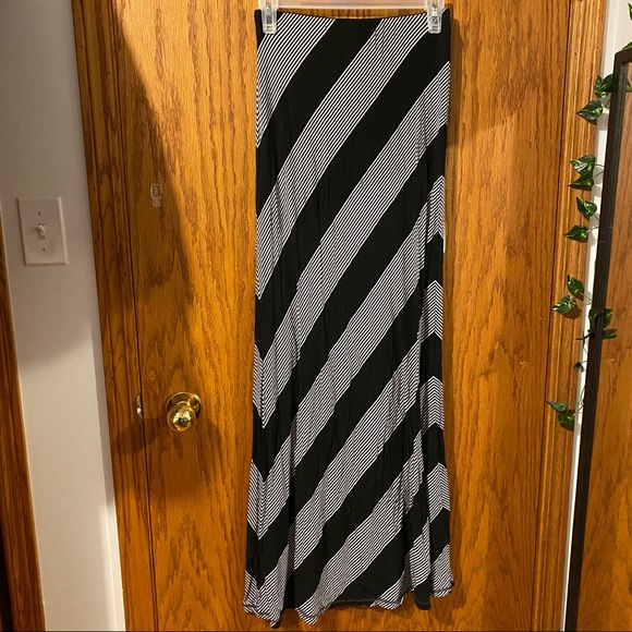 Philosophy Striped Maxi Skirt - Picture 2 of 3